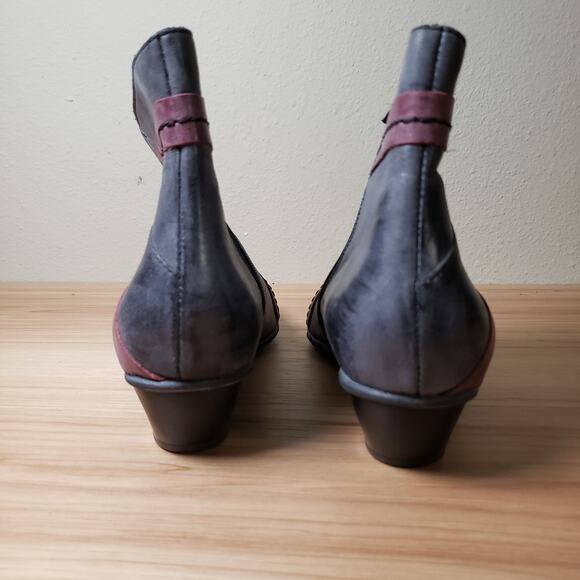 Fidji Women's 37 Pleated Multicolor Ankle Boot Purple Maroon Stripe Comfort Zip - Picture 2 of 9